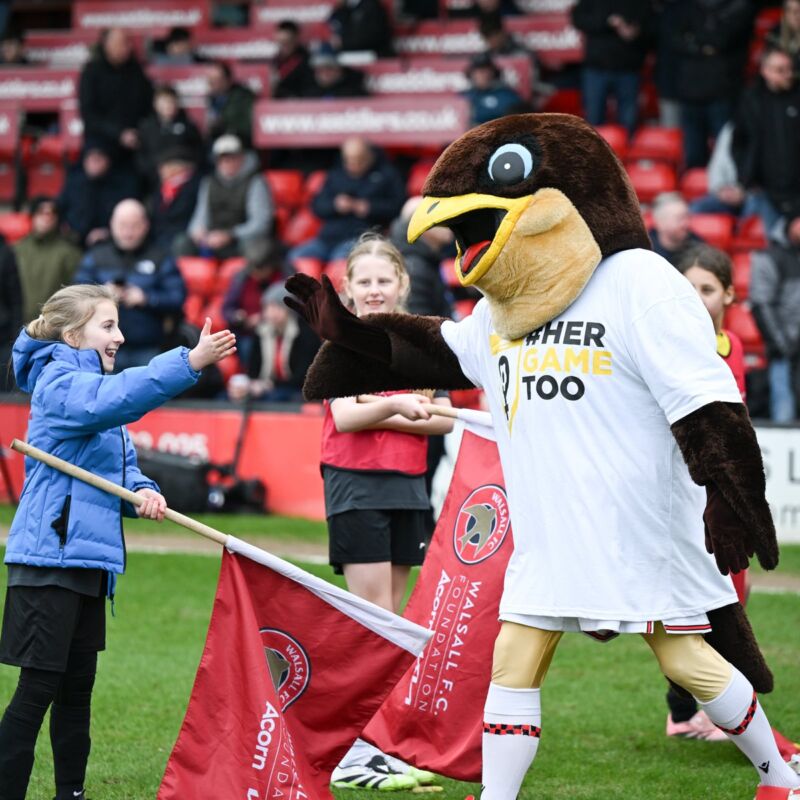 Image for the Tweet beginning: Happy #InternationalWomensDay to all of